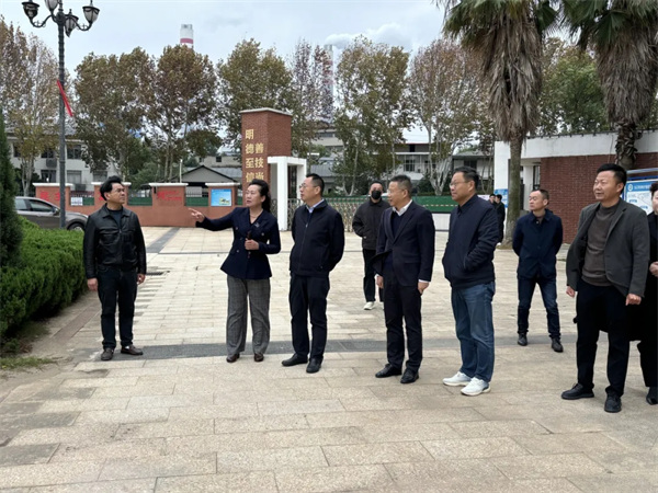 【固本兴新勇争先】 | 市教育局党委书记、局长陈琪莅临我校开展调研